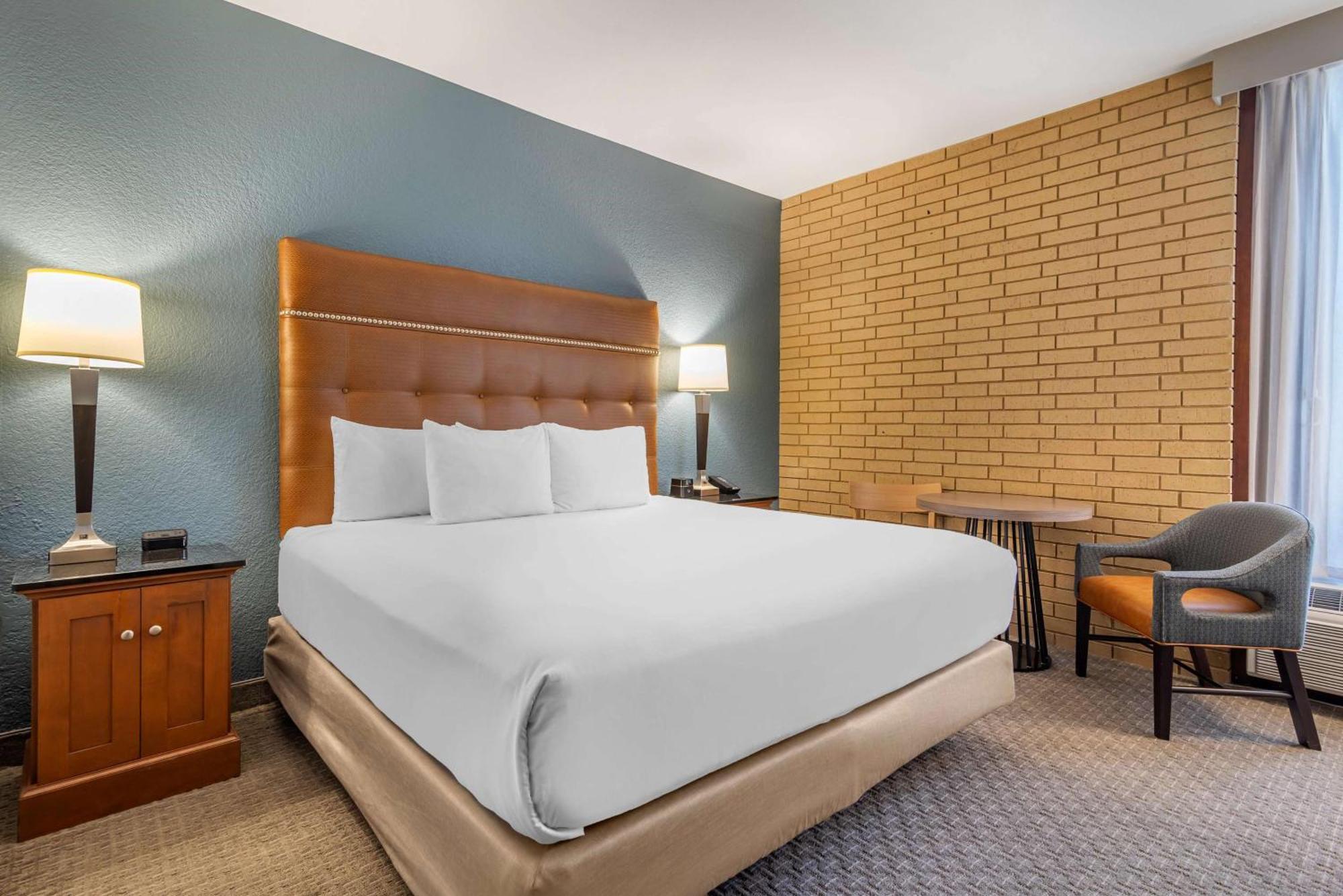 Drury Inn & Suites Atlanta Airport Колледж Парк Экстерьер фото