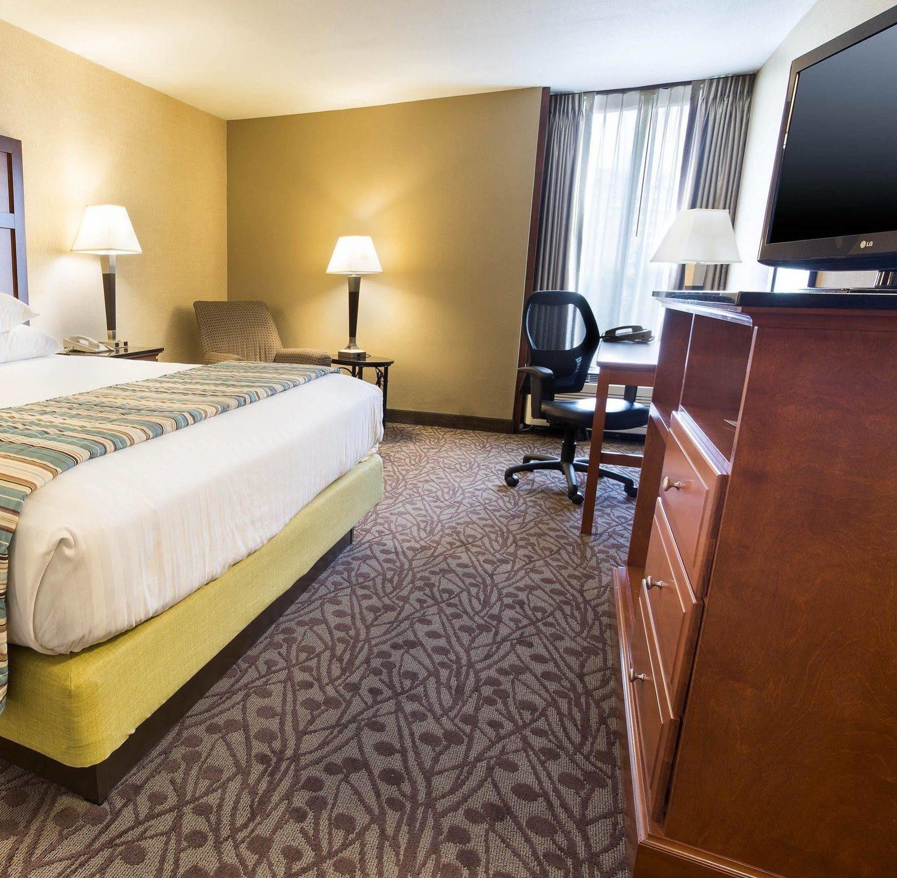 Drury Inn & Suites Atlanta Airport Колледж Парк Экстерьер фото